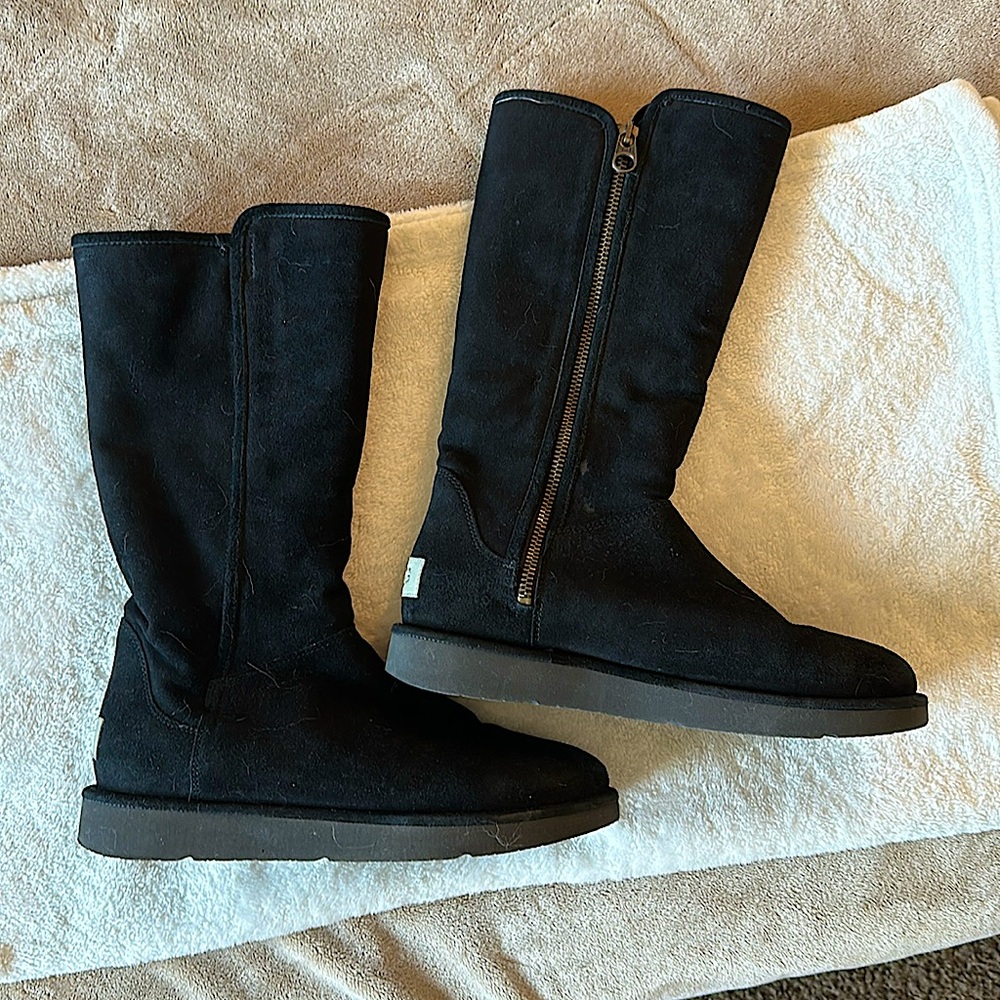 Ugg Abree Made in Italy tall black suede boots size 7